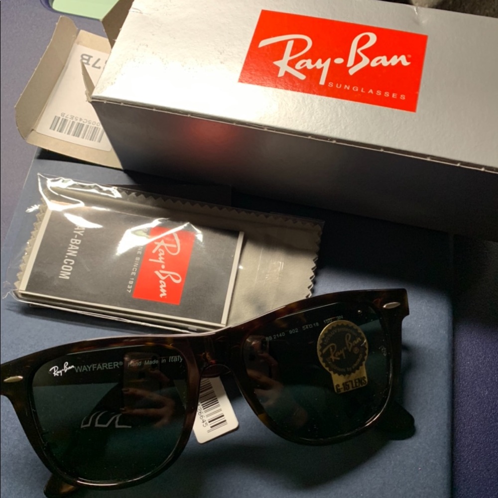 New. Ray ban sunglasses